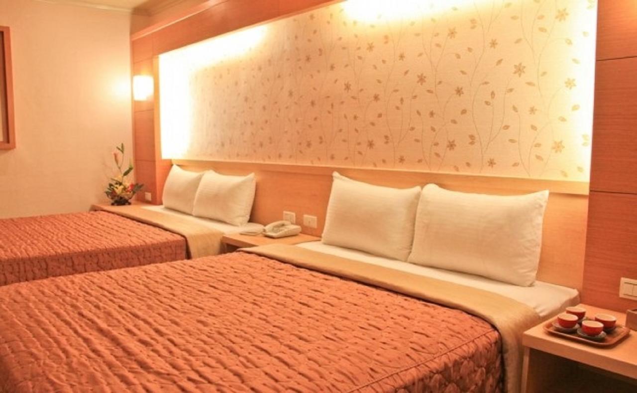 Red Cabin Inn Тайбей Екстер'єр фото